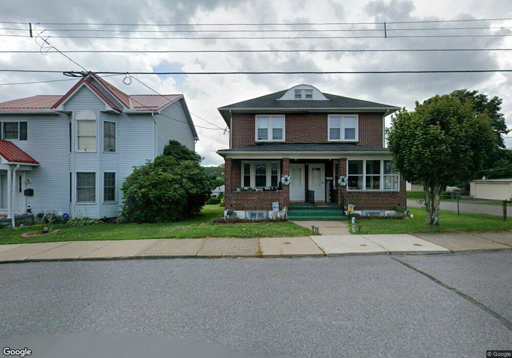 302 E Grant St, McAdoo, PA 18237 - photo 1