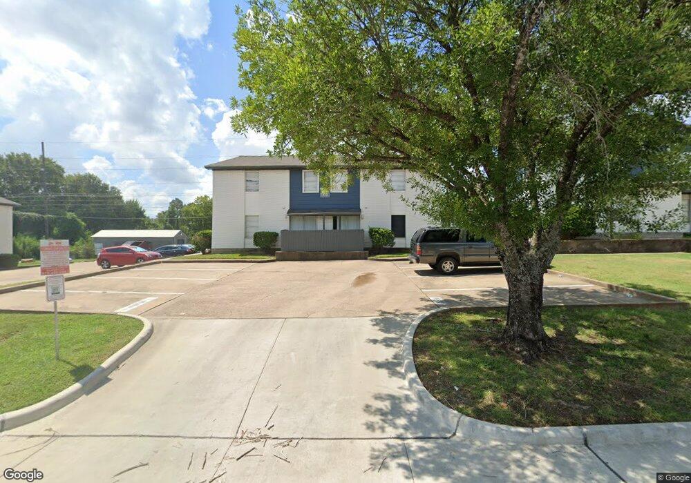 814 Autumn Cir unit AD, College Station, TX 77840 - photo 1