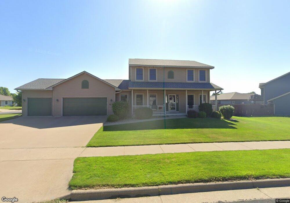 1001 Remington Dr, Holmen, WI 54636 - photo 1