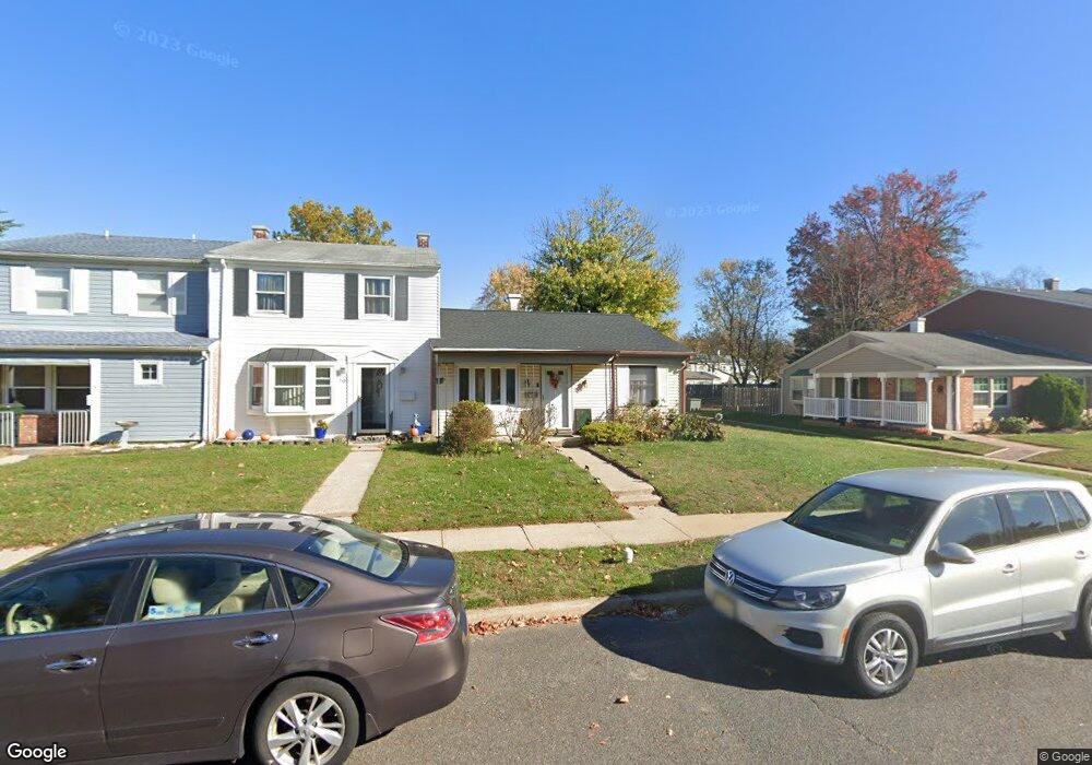 17 Raeburn Ln, Willingboro, NJ 08046 - photo 1