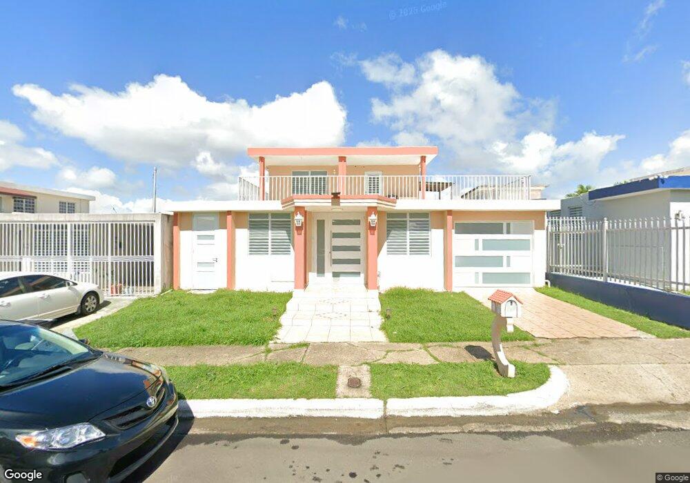 721 Aster, San Juan, PR 00926 - photo 1