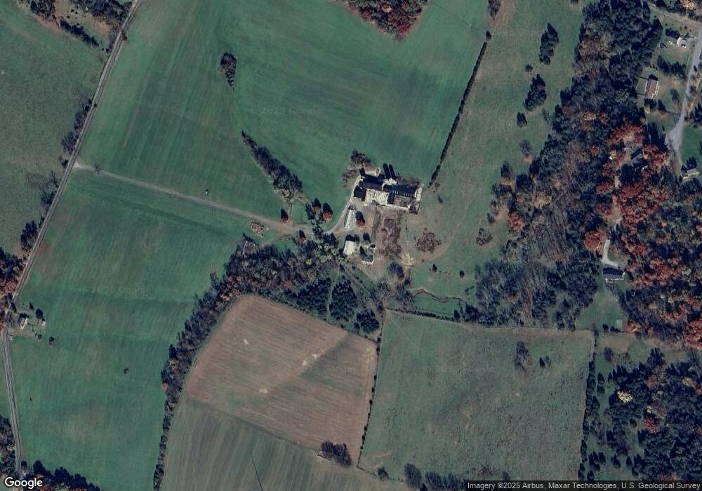 1270 Jacobs Rd, Martinsburg, WV 25404 - photo 1