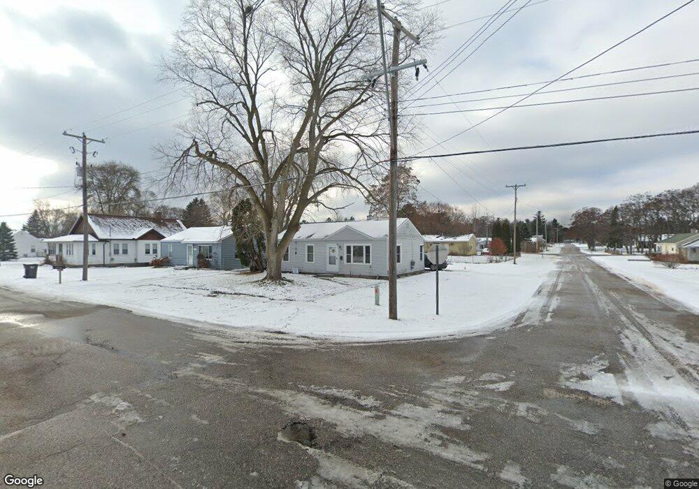 388 2nd St N, Oscoda, MI 48750 - photo 1