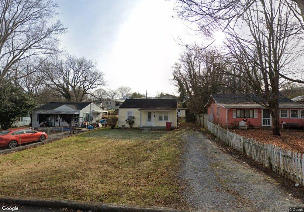 1504 E Chilhowie Ave, Johnson City, TN 37601 - photo 1