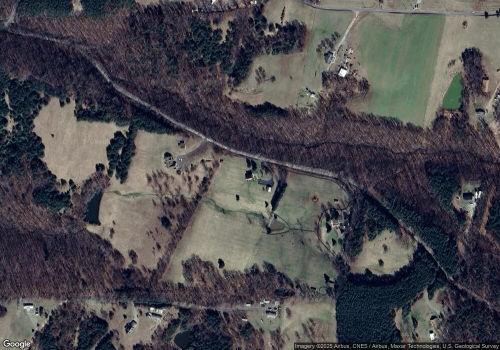 502 Posey Hollow Ln, Berkeley Springs, WV 25411 - photo 1