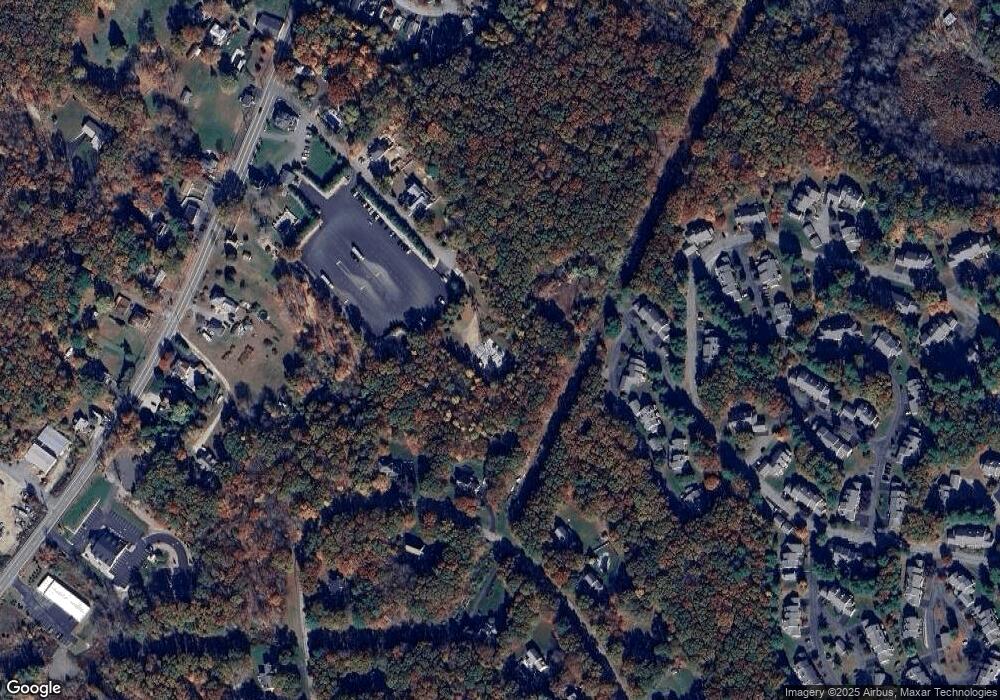 7 Harrington St, Mendon, MA 01756 - photo 1