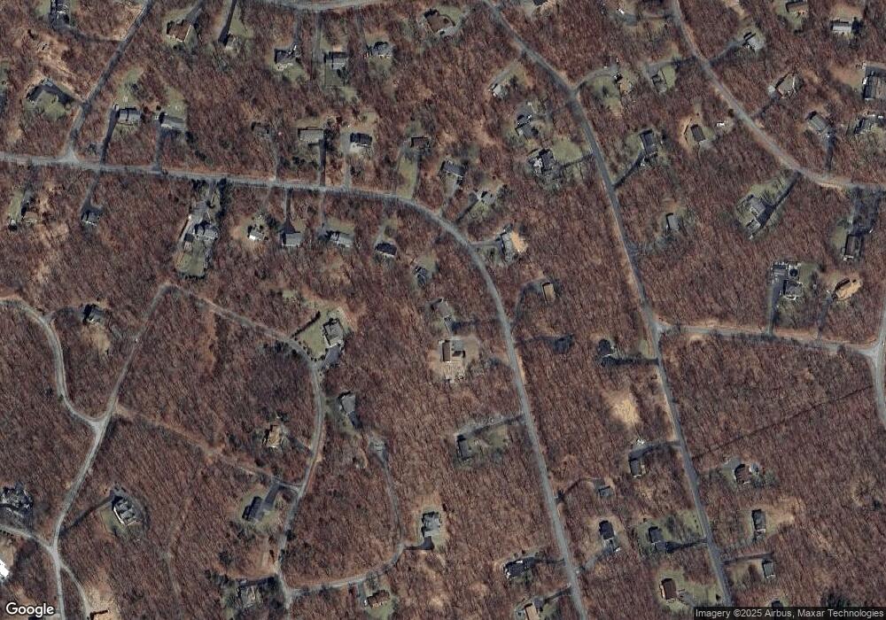 165 Primrose Ln, Milford, PA 18337 - photo 1