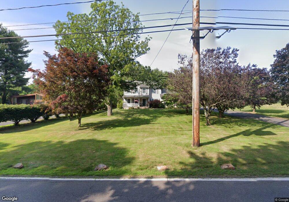 82 Friendship Rd, Cranbury, NJ 08512 - photo 1