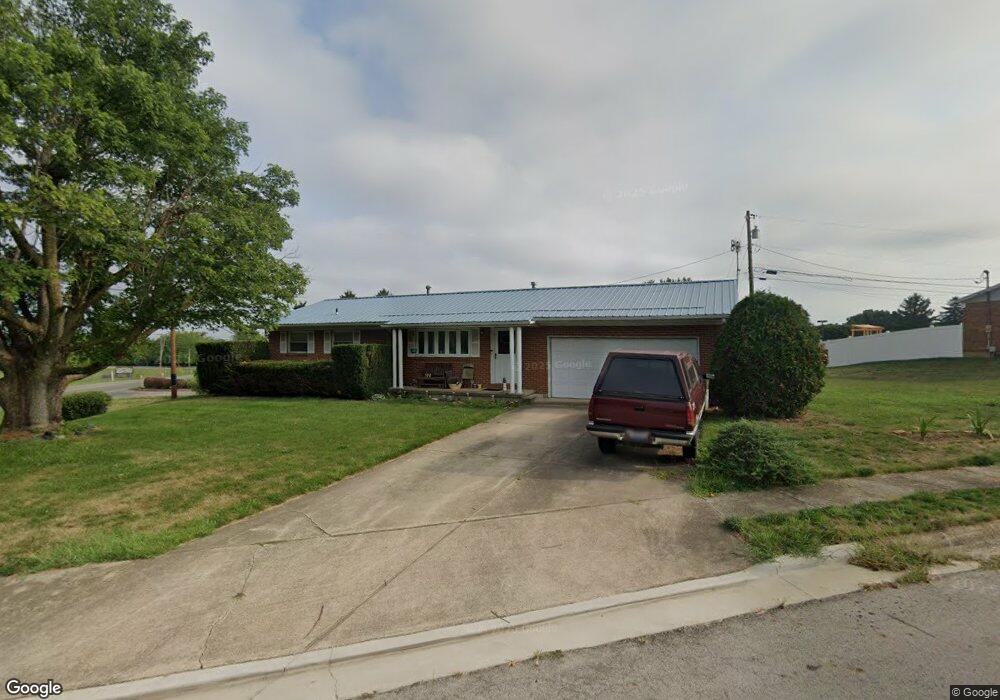 106 Kimberly Place, Circleville, OH 43113 - photo 1