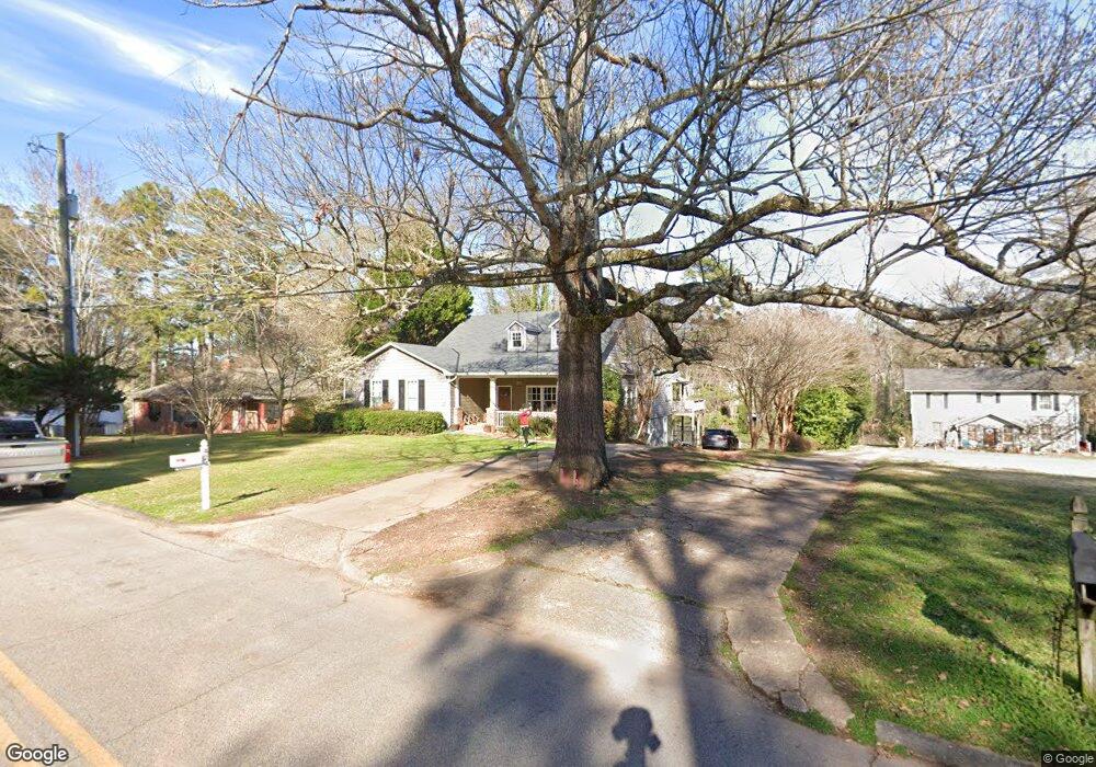 424 Gordon Cir, Lagrange, GA 30240 - photo 1