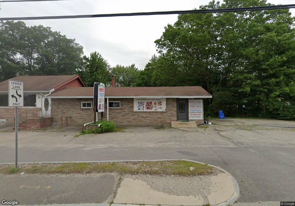 128 Rockingham Rd, Londonderry, NH 03053 - photo 1