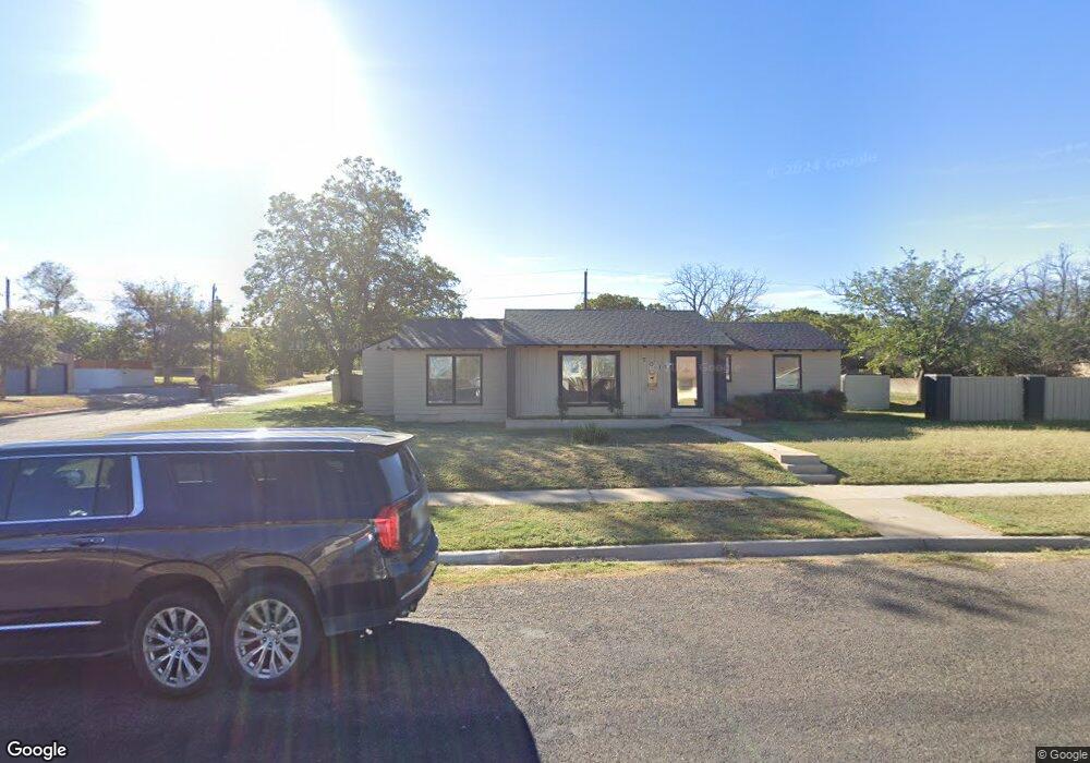 701 W 17th St, Big Spring, TX 79720 - photo 1