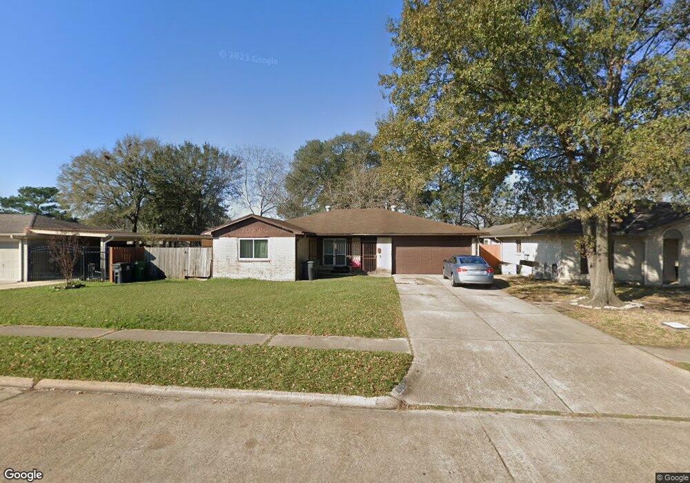 8903 Sunnywood Dr, Houston, TX 77088 - photo 1