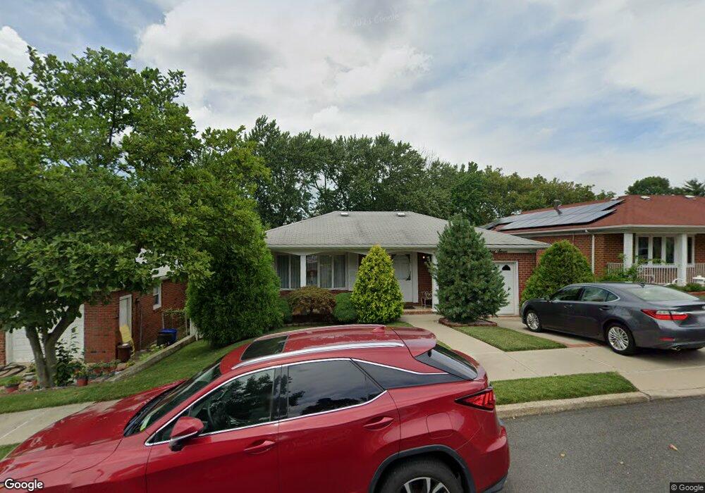 207 Benedict Ave, Staten Island, NY 10314 - photo 1