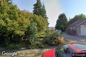 8412 Island Dr S, Seattle, WA 98118