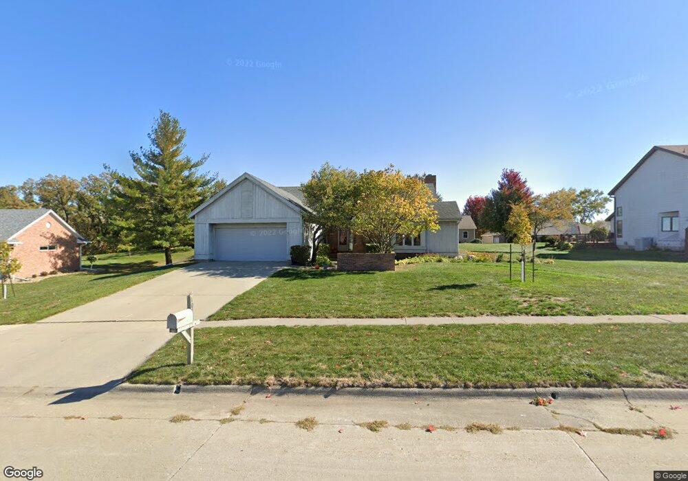 1010 W 18th St S, Newton, IA 50208 - photo 1