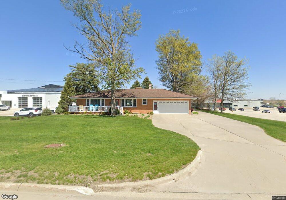 3000 1st Ave E, Newton, IA 50208 - photo 1