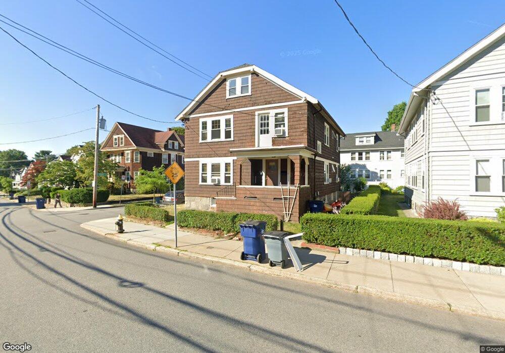 528 Lagrange St, West Roxbury, MA 02132 - photo 1