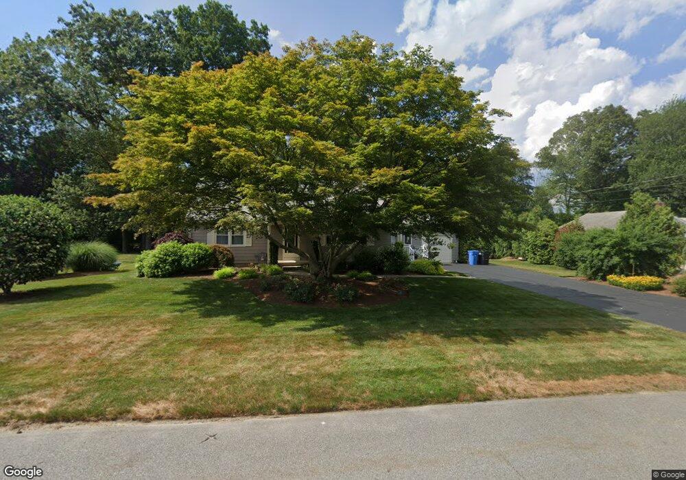 32 Raymond Dr, Cumberland, RI 02864 - photo 1