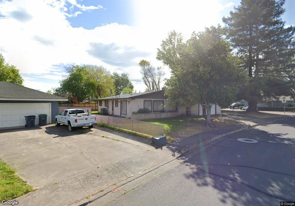 927 Freeman Rd, Central Point, OR 97502 - photo 1