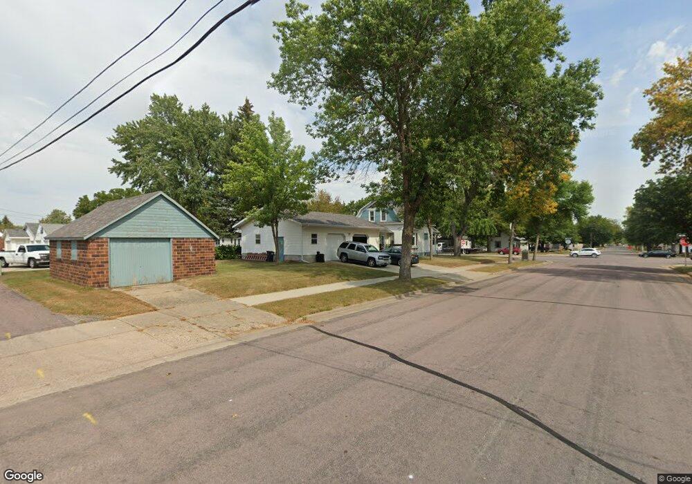 1107 N Broadway St, New Ulm, MN 56073 - photo 1