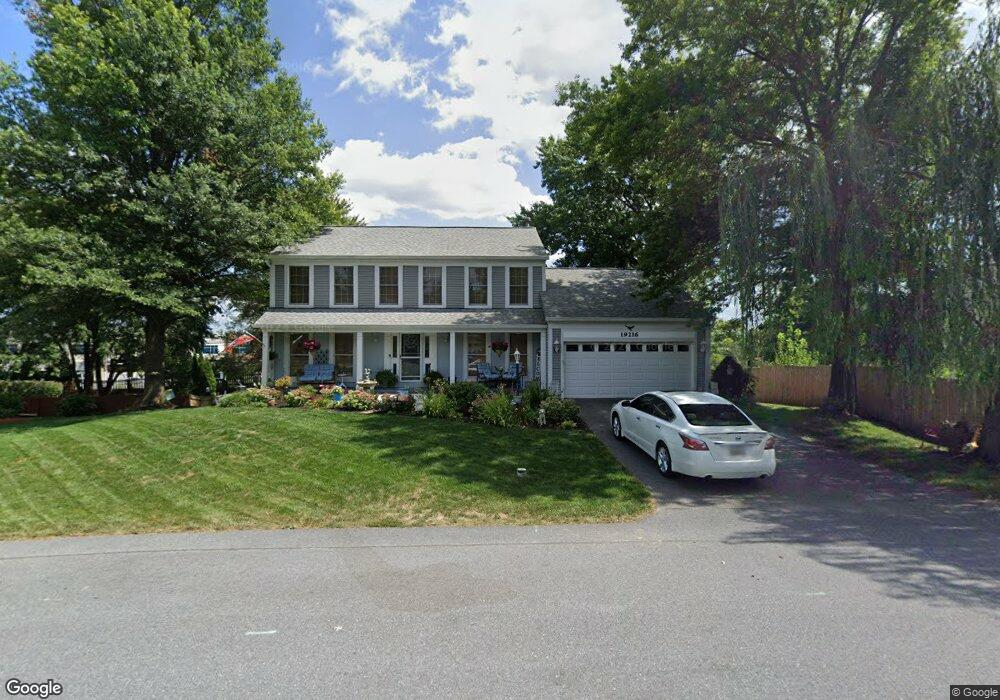 19216 Jamestown Dr, Hagerstown, MD 21742 - photo 1