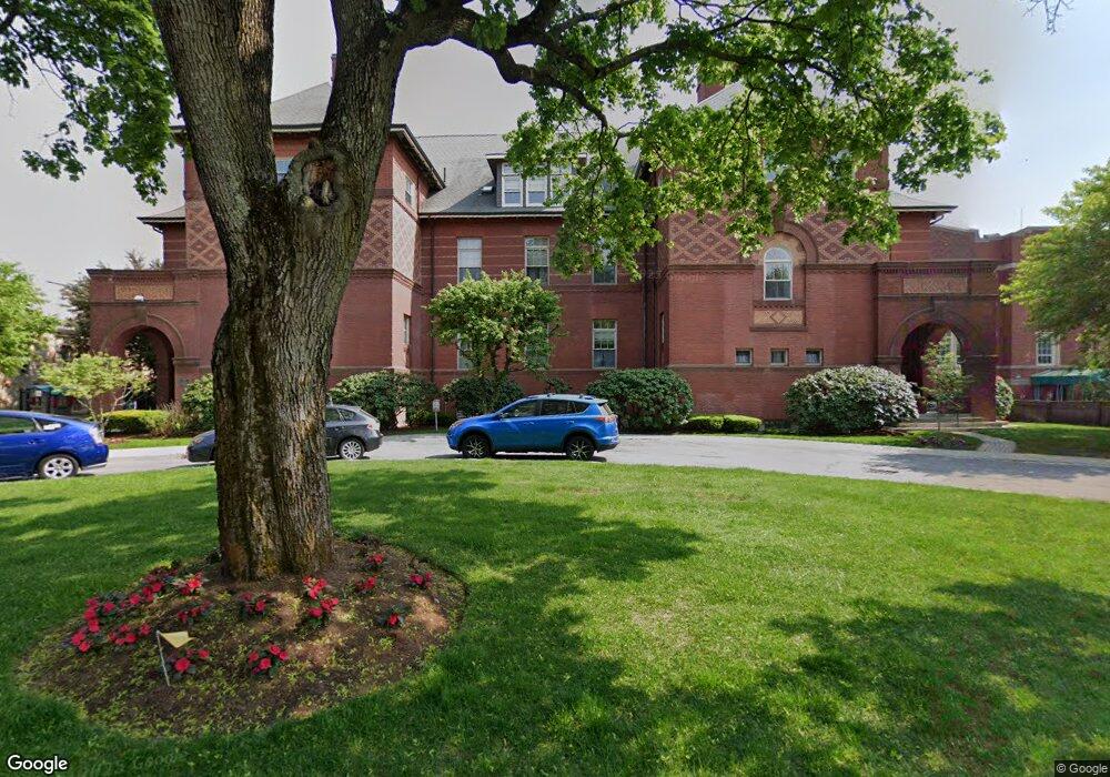 72 Lincoln St unit 30, Newton Highlands, MA 02461 - photo 1