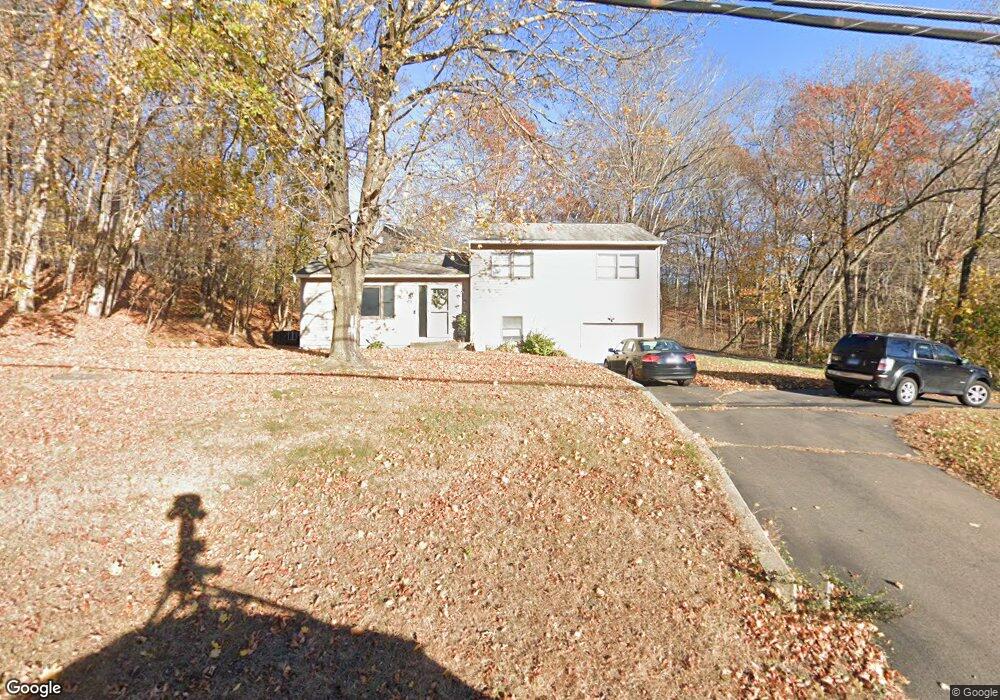 91 E Pattagansett Rd, Niantic, CT 06357 - photo 1