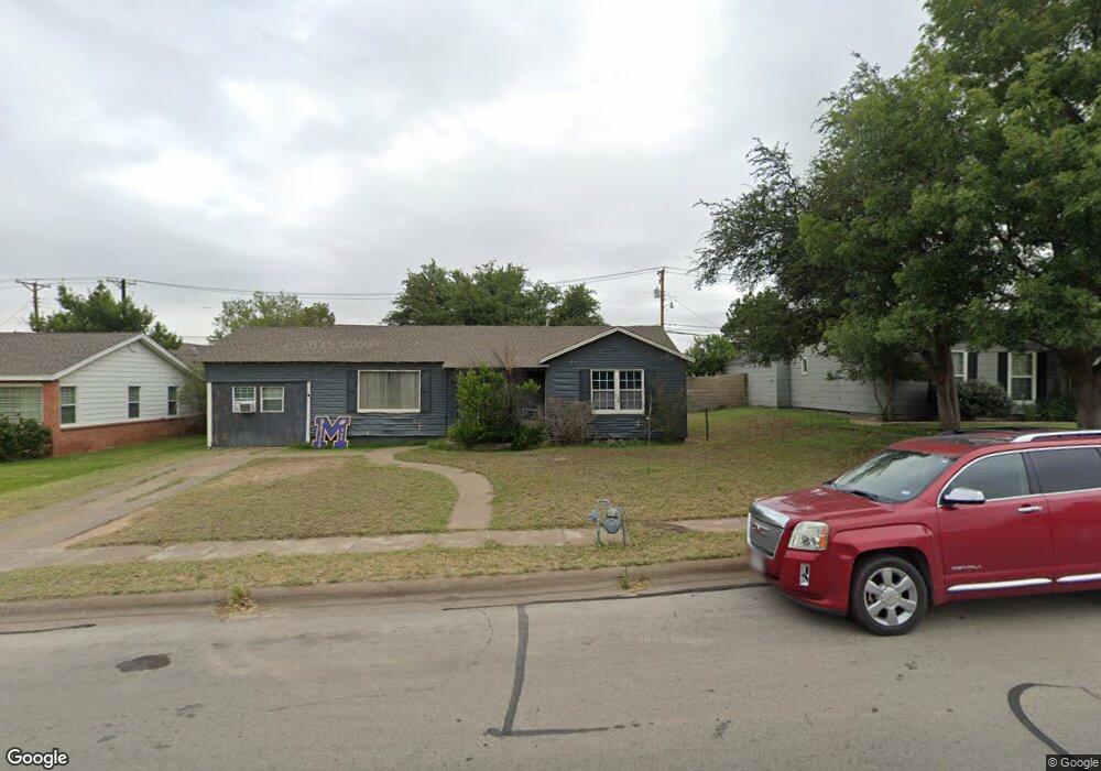 712 W Nobles Ave, Midland, TX 79701 - photo 1