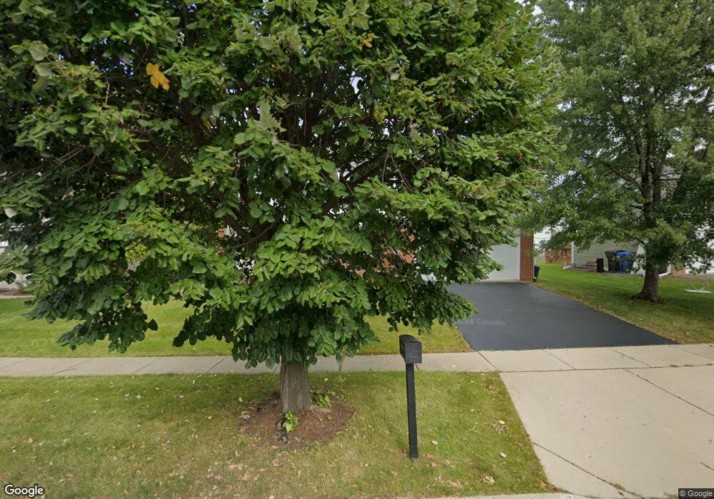 1224 Mayfair Dr, Carpentersville, IL 60110 - photo 1