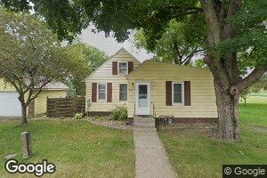 409 W 2nd St S, Truman, MN 56088