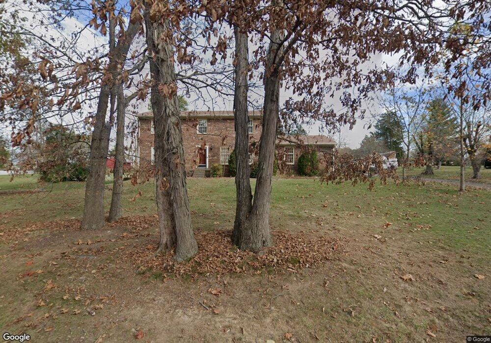 2909 Kinlock Rd, La Grange, KY 40031 - photo 1