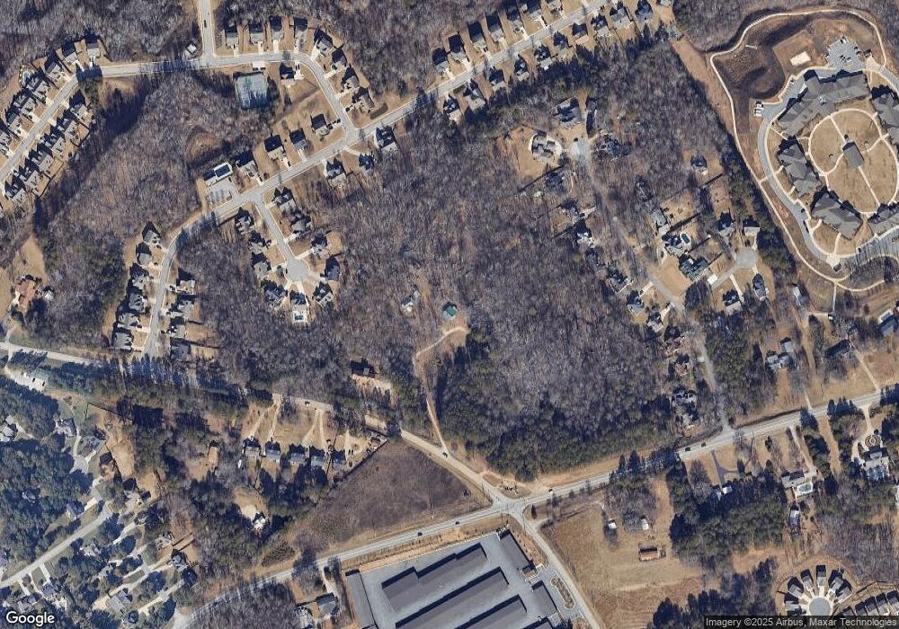 6193 Rives Cir, Flowery Branch, GA 30542 - photo 1