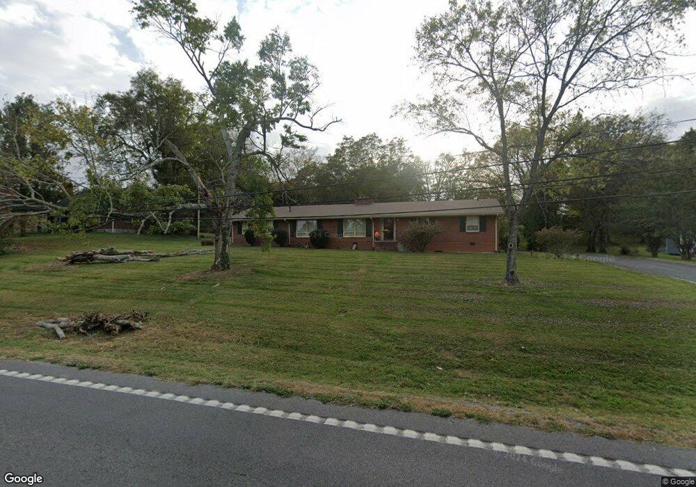 726 Kingree Rd, Shelbyville, TN 37160 - photo 1