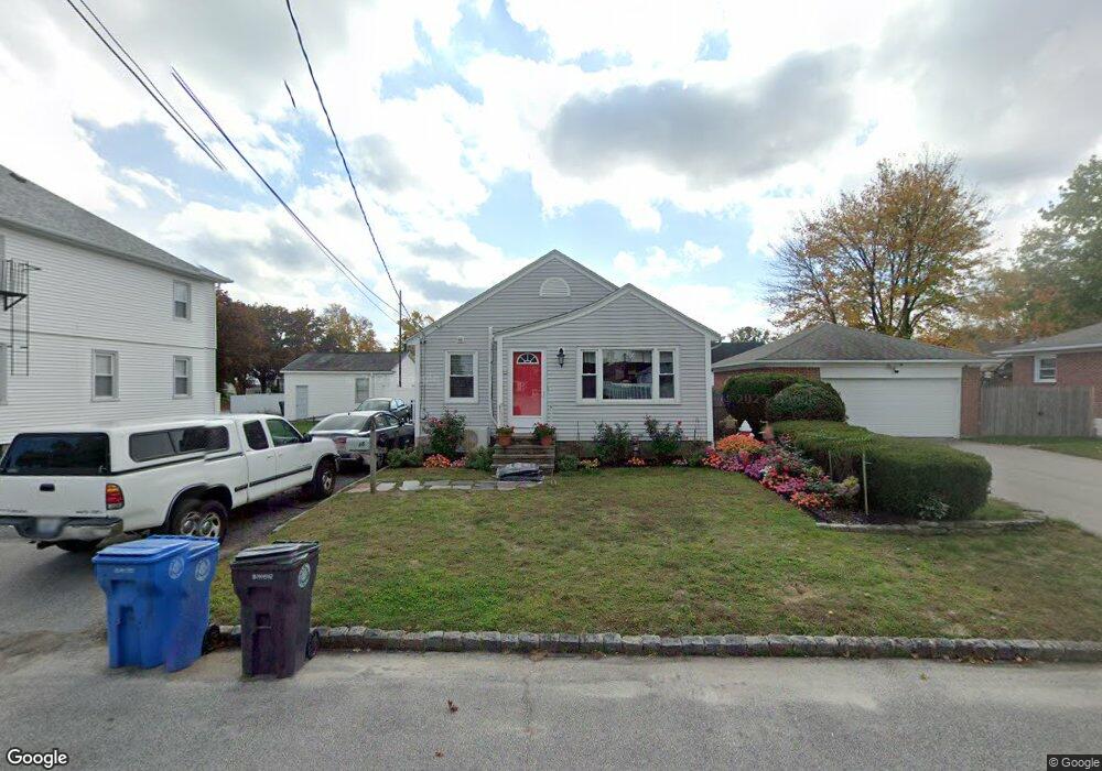 48 Batcheller Ave, Cranston, RI 02920 - photo 1