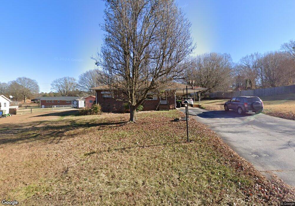 220 Johnson Ave, Inman, SC 29349 - photo 1