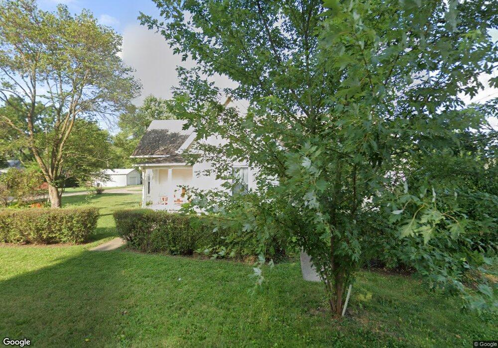 112 N Mapleton St, Columbus, IN 47201 - photo 1