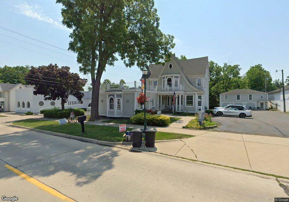 7717 Macomb St unit 6, Grosse Ile, MI 48138 - photo 1