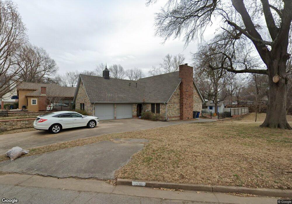 1034 E 32nd Place, Tulsa, OK 74105 - photo 1