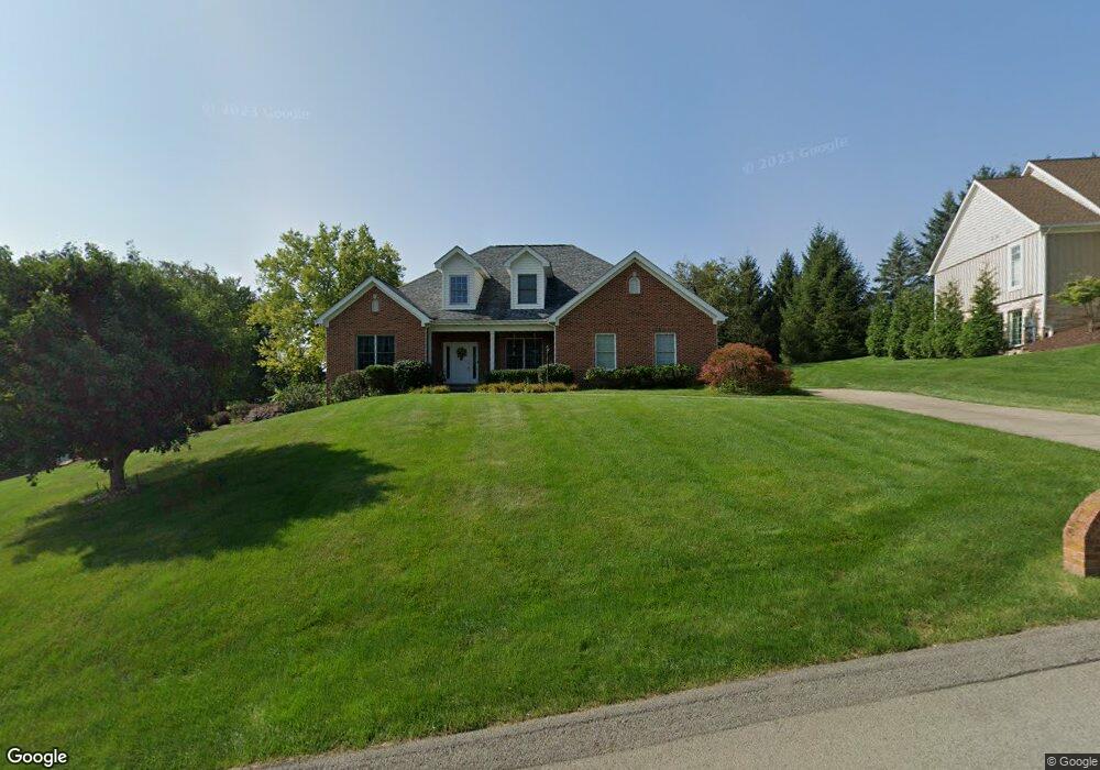 220 Arrowhead Ln, Eighty Four, PA 15330 - photo 1