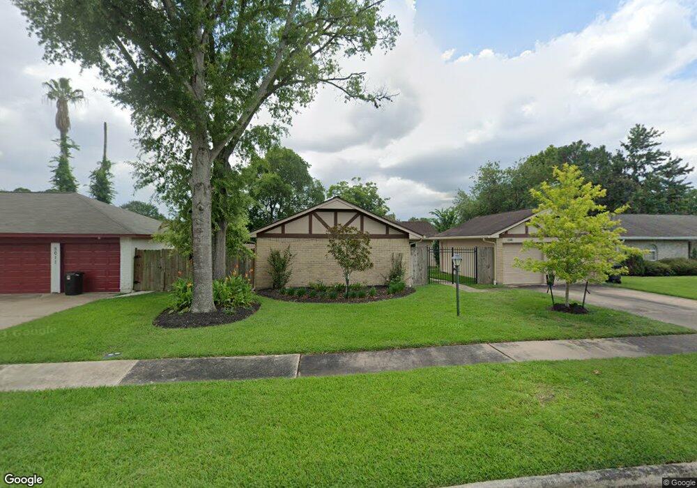 5015 Abercreek St, Friendswood, TX 77546 - photo 1