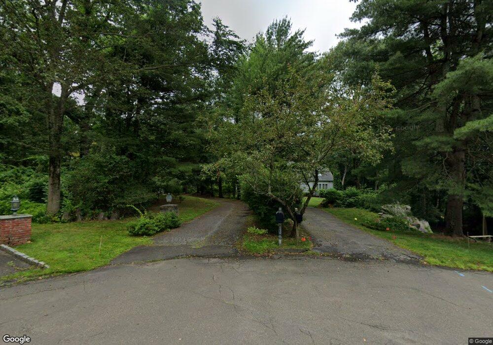 190 Fairway Dr, Stamford, CT 06903 - photo 1