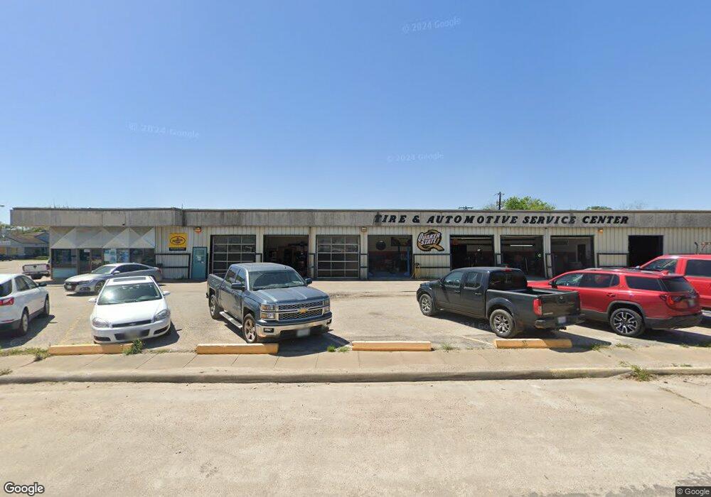 1317 7th St, Bay City, TX 77414 - photo 1