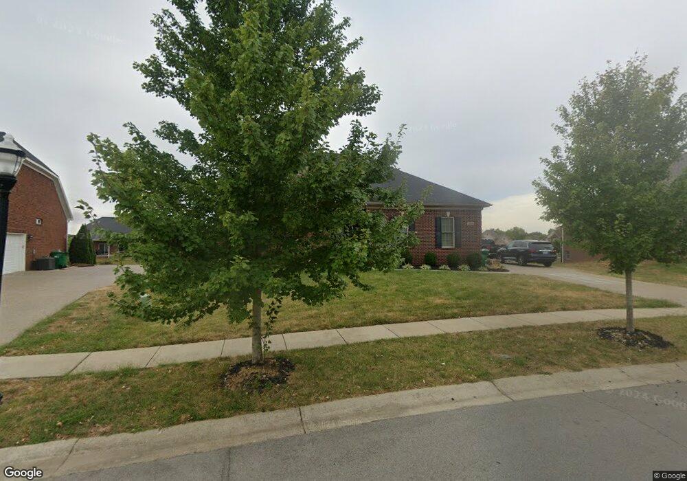 10520 Lilly Garden Dr, Louisville, KY 40291 - photo 1