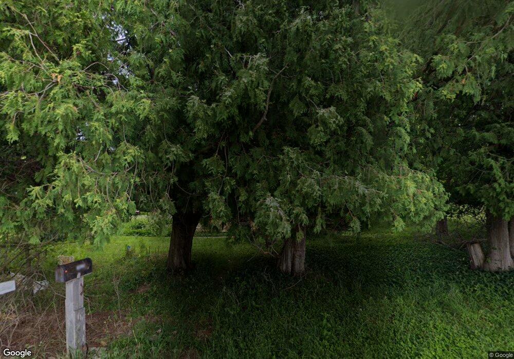 7625 N Scheider Rd, Freeport, IL 61032 - photo 1