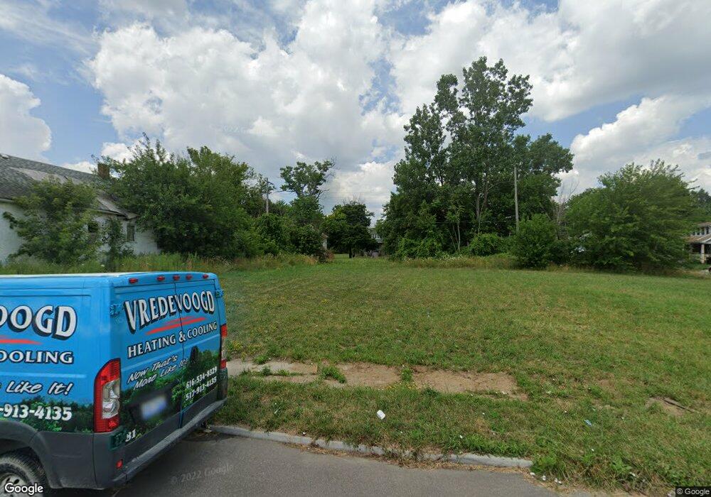 2445 Halleck St, HamtraMcK, MI 48212 - photo 1