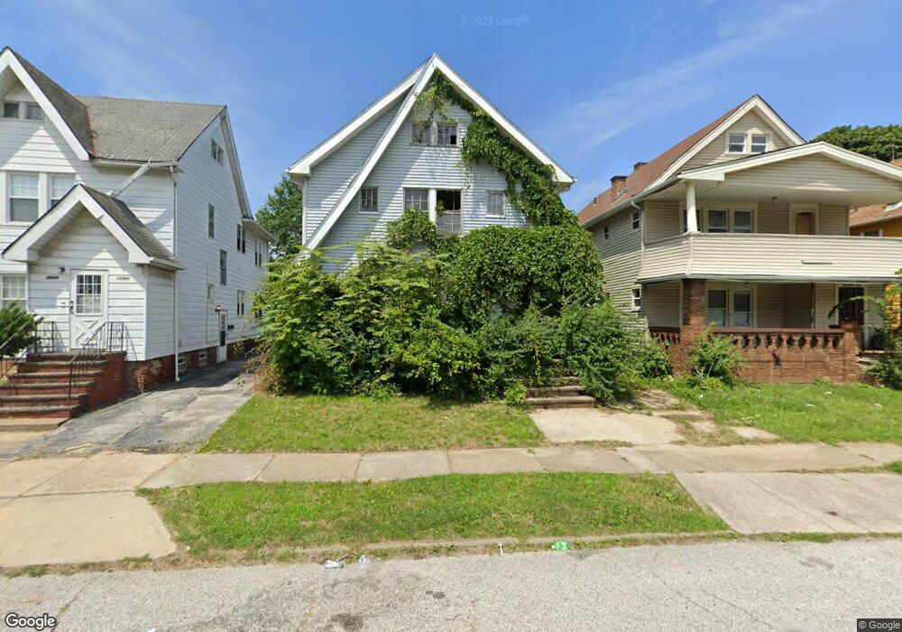 15995 Nelamere Rd, Cleveland, OH 44112 - photo 1