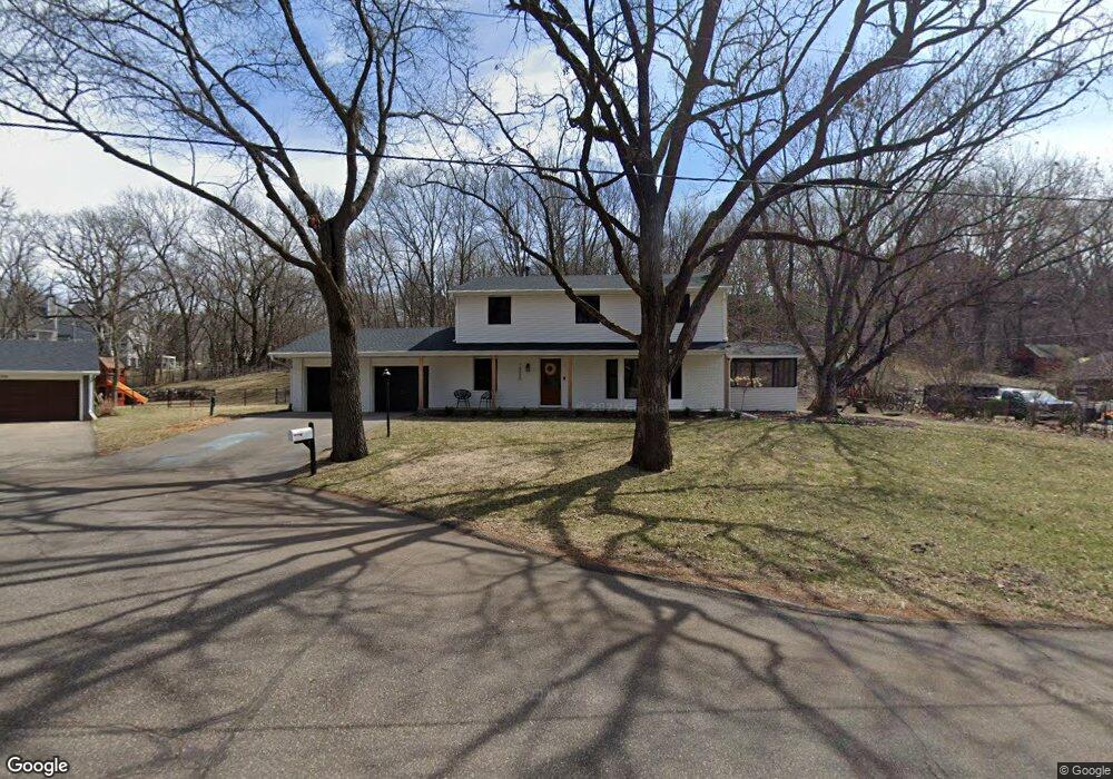 16025 Tonkawood Ct, Minnetonka, MN 55345 - photo 1