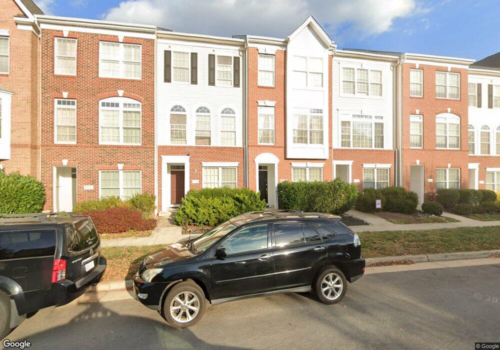 42626 Pine Forest Dr, Chantilly, VA 20152 - photo 1