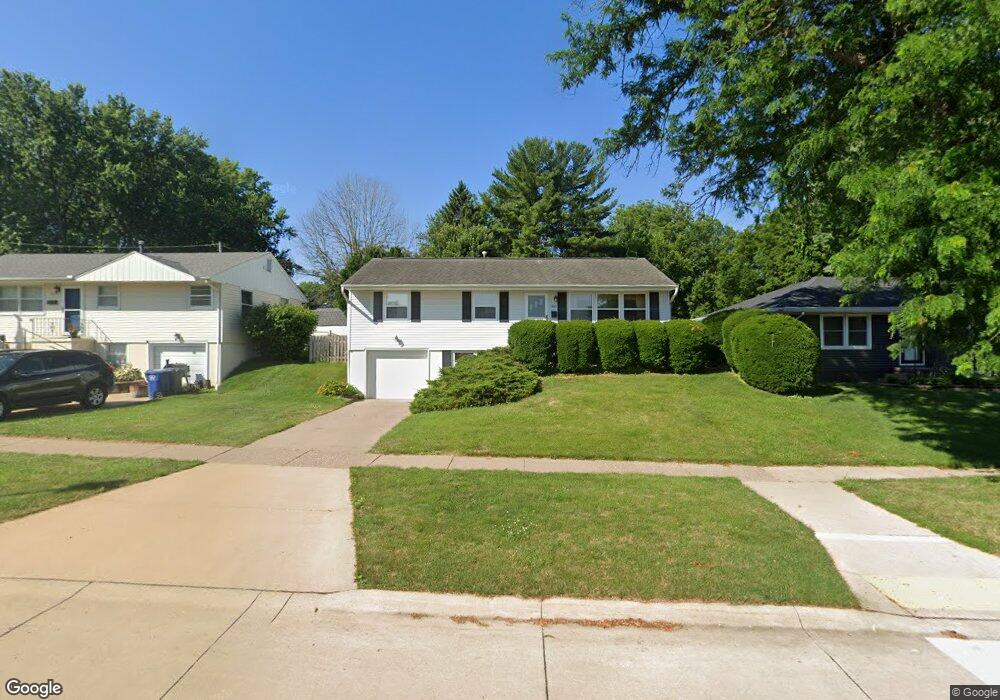 1615 Lincoln Rd, Bettendorf, IA 52722 - photo 1